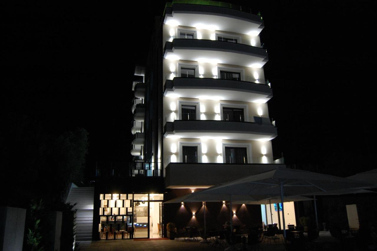 A&G Hotel Radhimë Eksteriør bilde