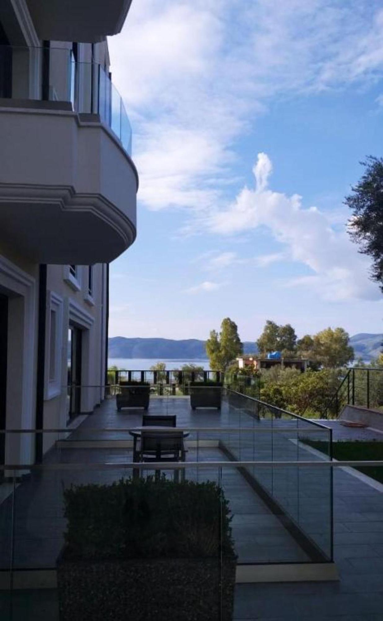 A&G Hotel Radhimë Eksteriør bilde