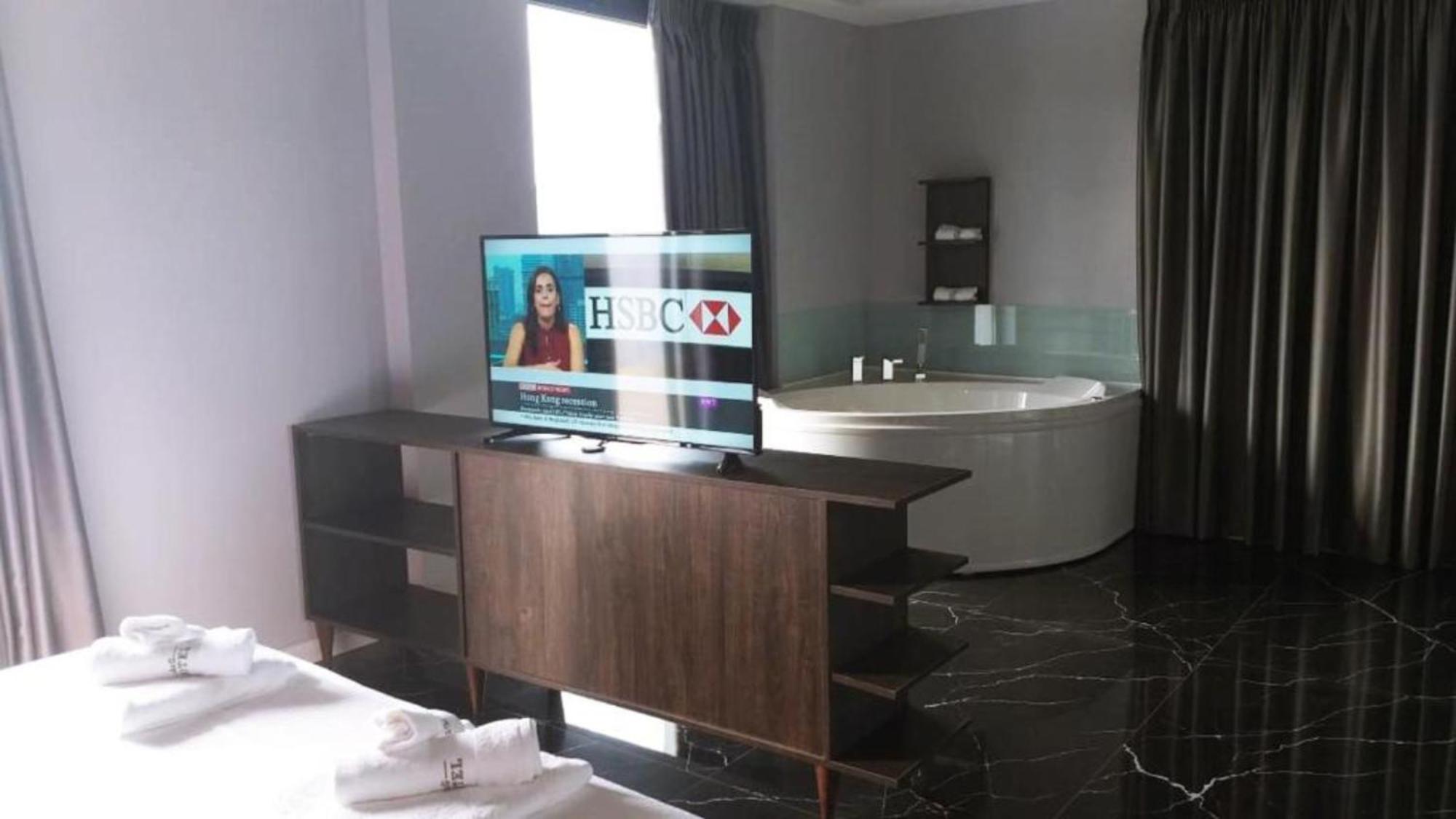 A&G Hotel Radhimë Eksteriør bilde