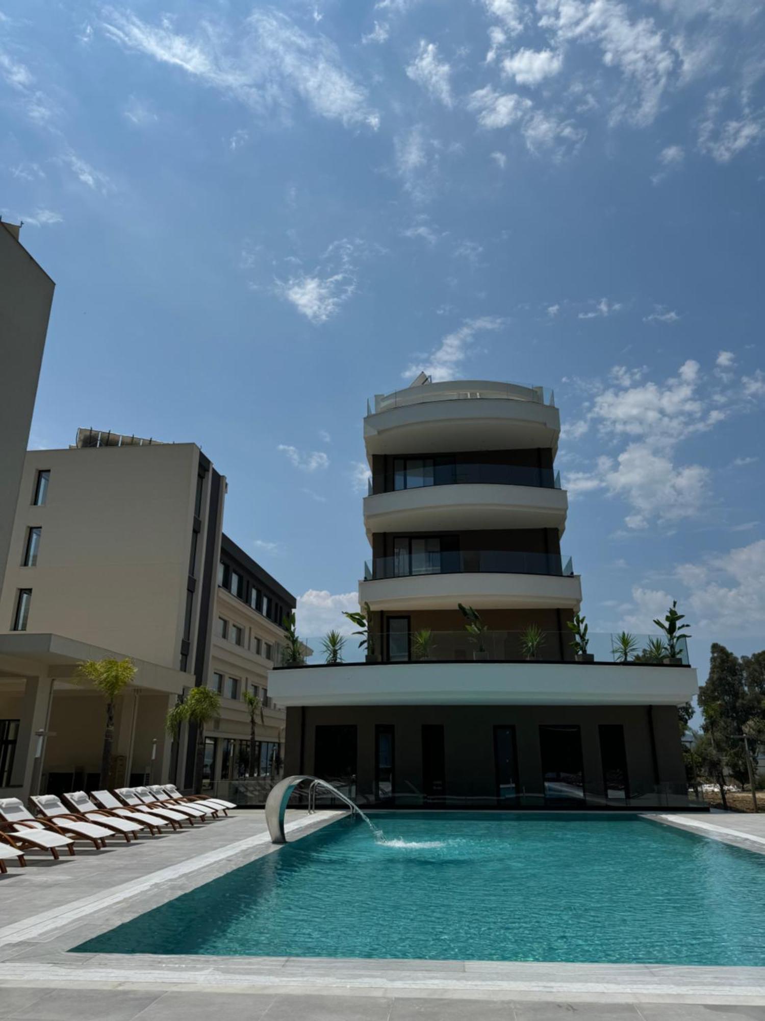 A&G Hotel Radhimë Eksteriør bilde