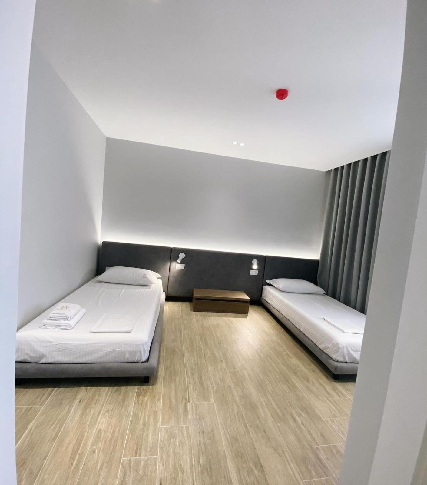 A&G Hotel Radhimë Eksteriør bilde