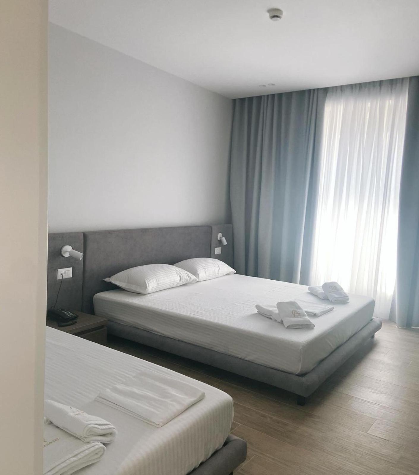 A&G Hotel Radhimë Eksteriør bilde