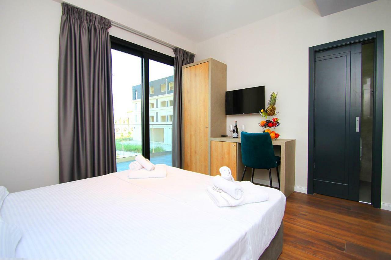 A&G Hotel Radhimë Eksteriør bilde